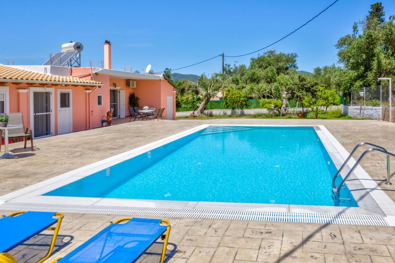Villazia Countryside Paradise with private pool Episkopiana  Esterno foto